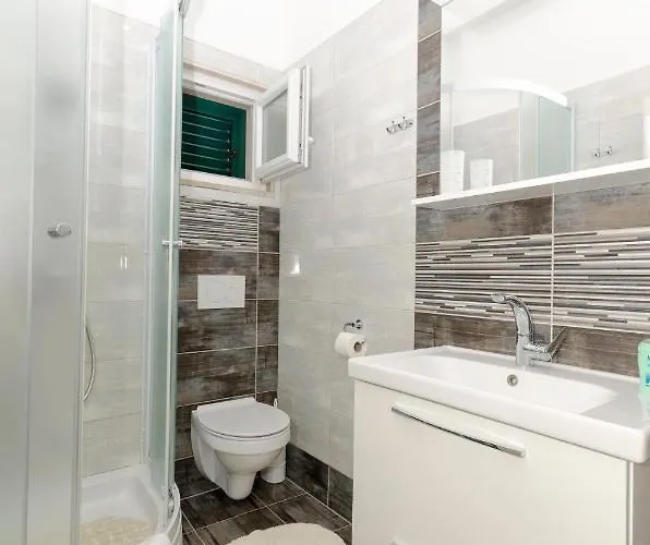 Klisovic Apartment Bol